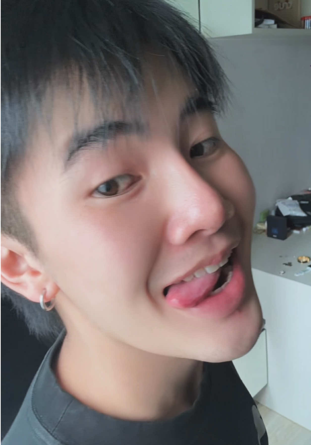 @Phuwin_45