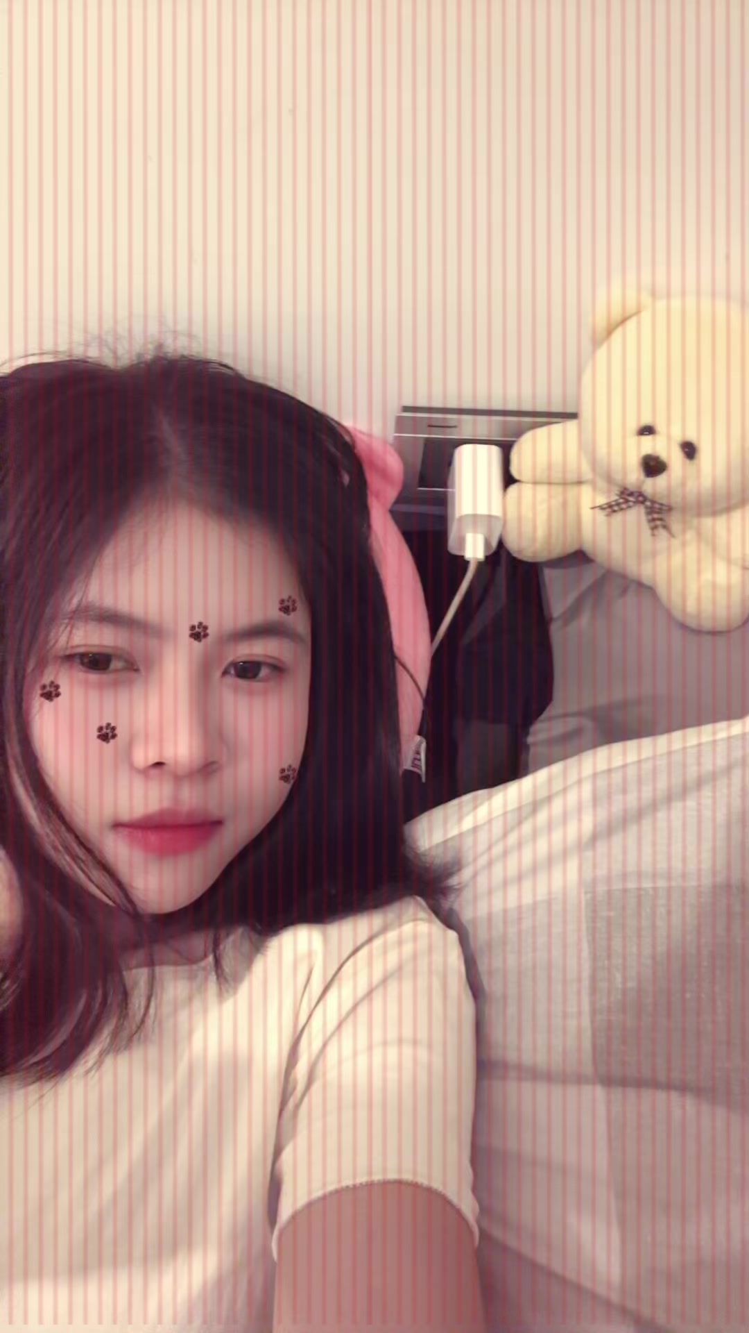@𝐿𝓎 🫧