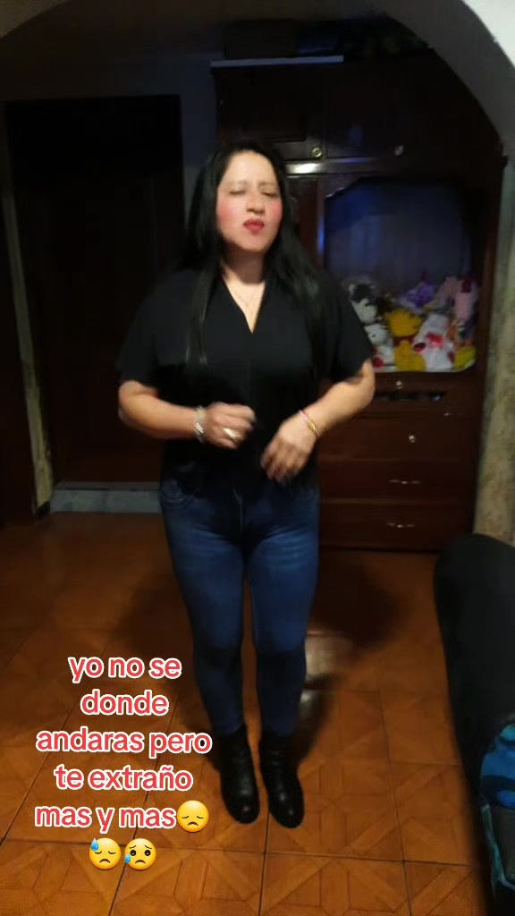 @🌌🐈💜Elvia Toaquiza👸🧿