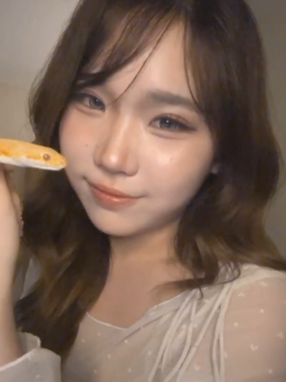 @T