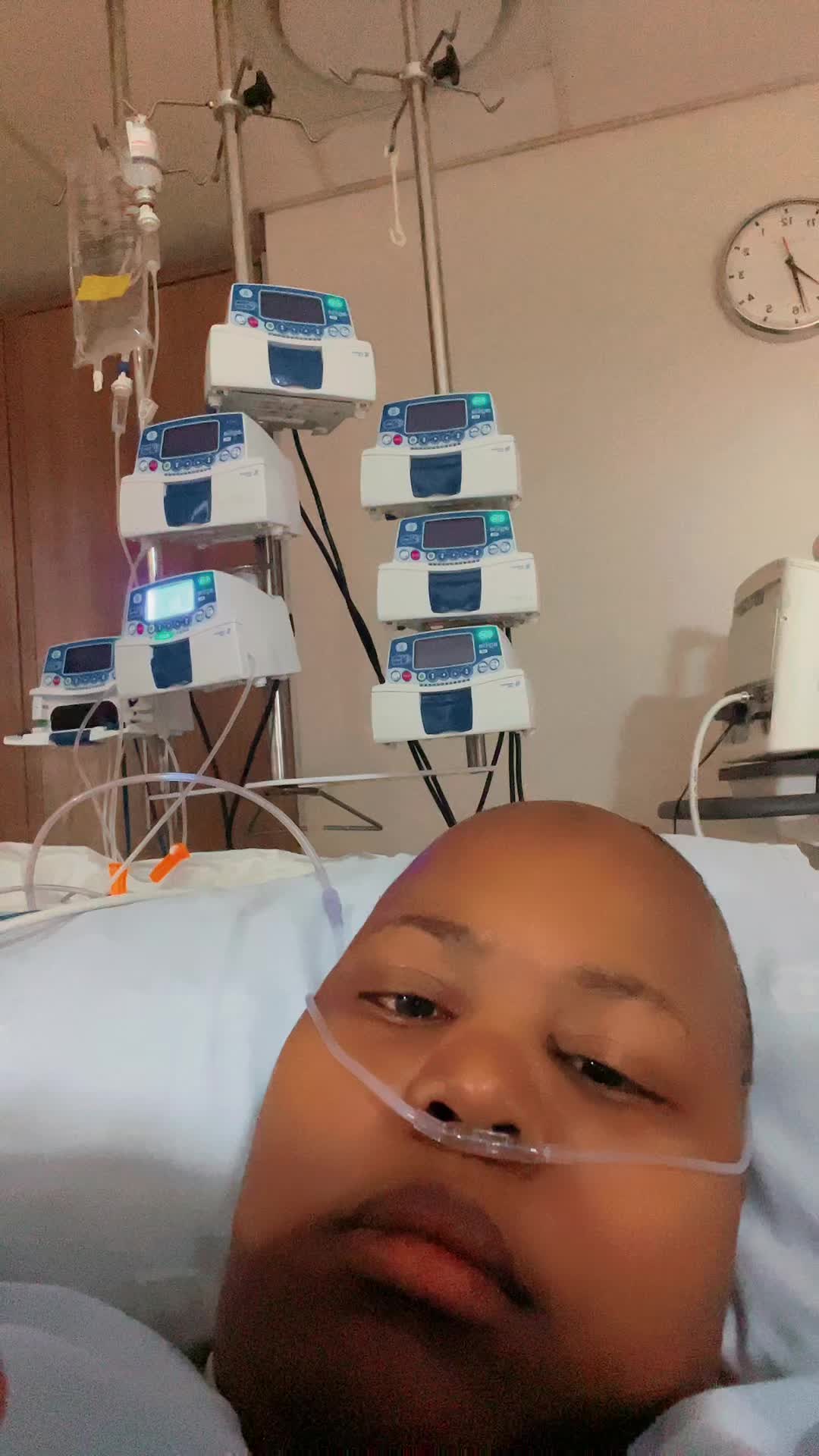 @QhawekazikaNdlondlo