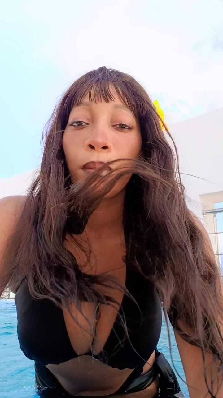 @Esmeralda