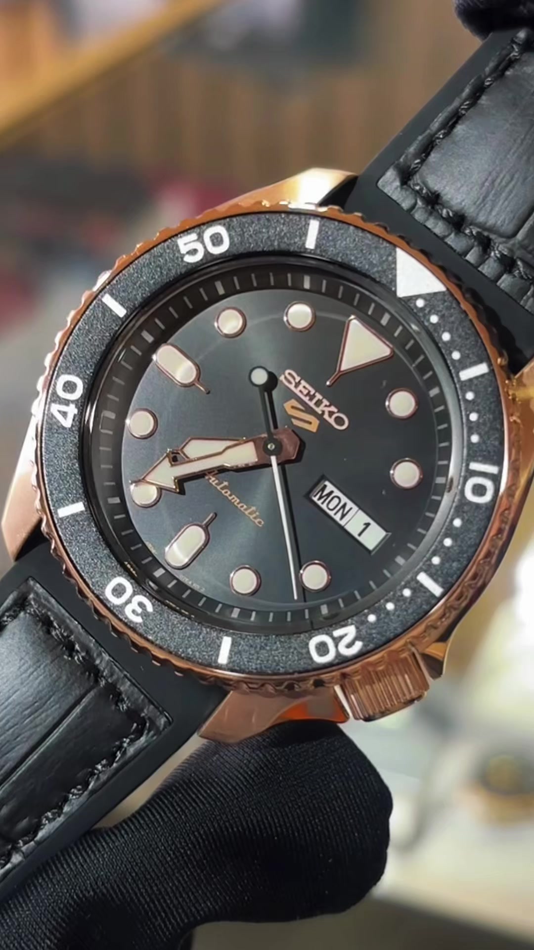 @Yonzon Timepieces