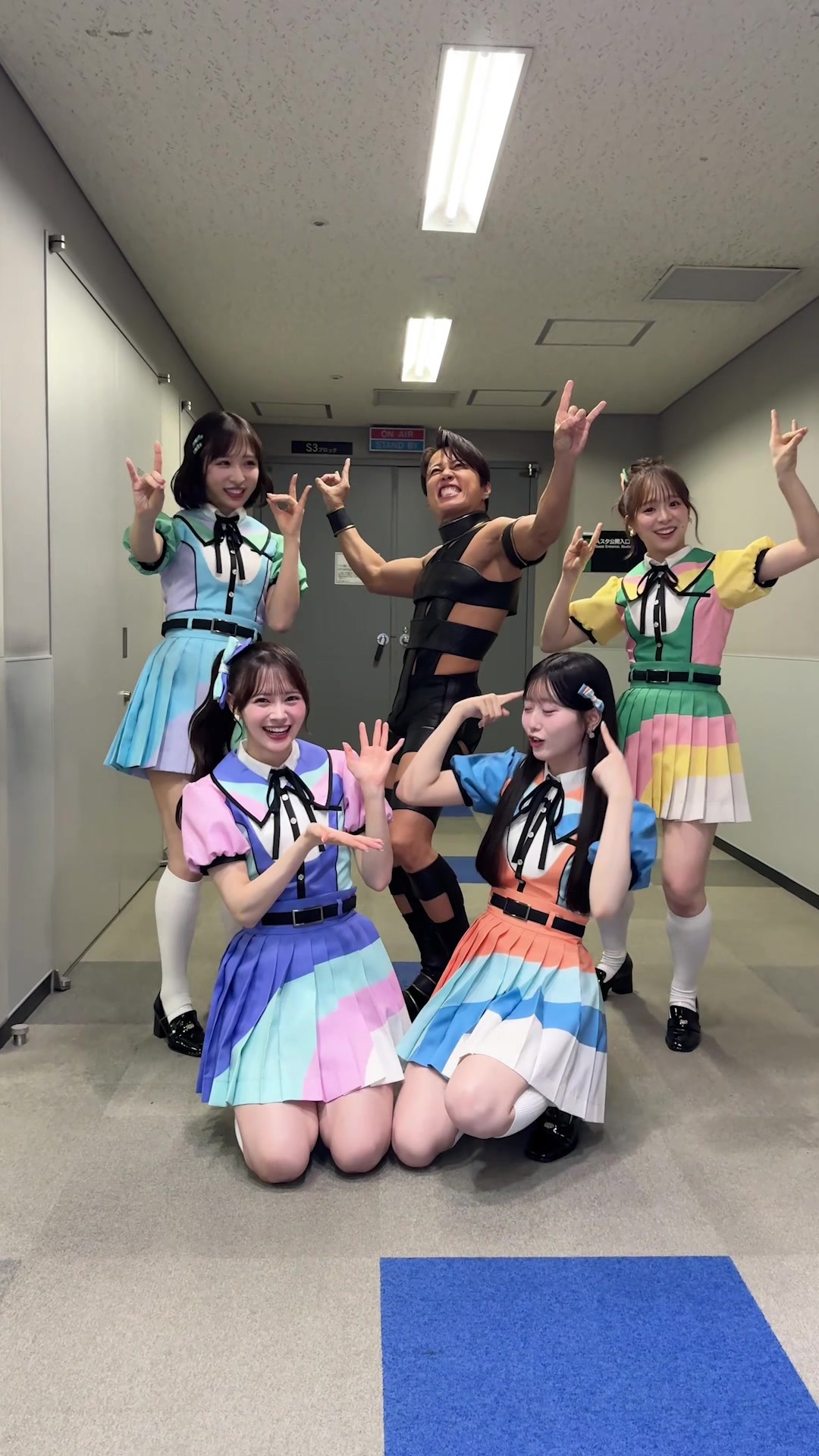 @AKB48