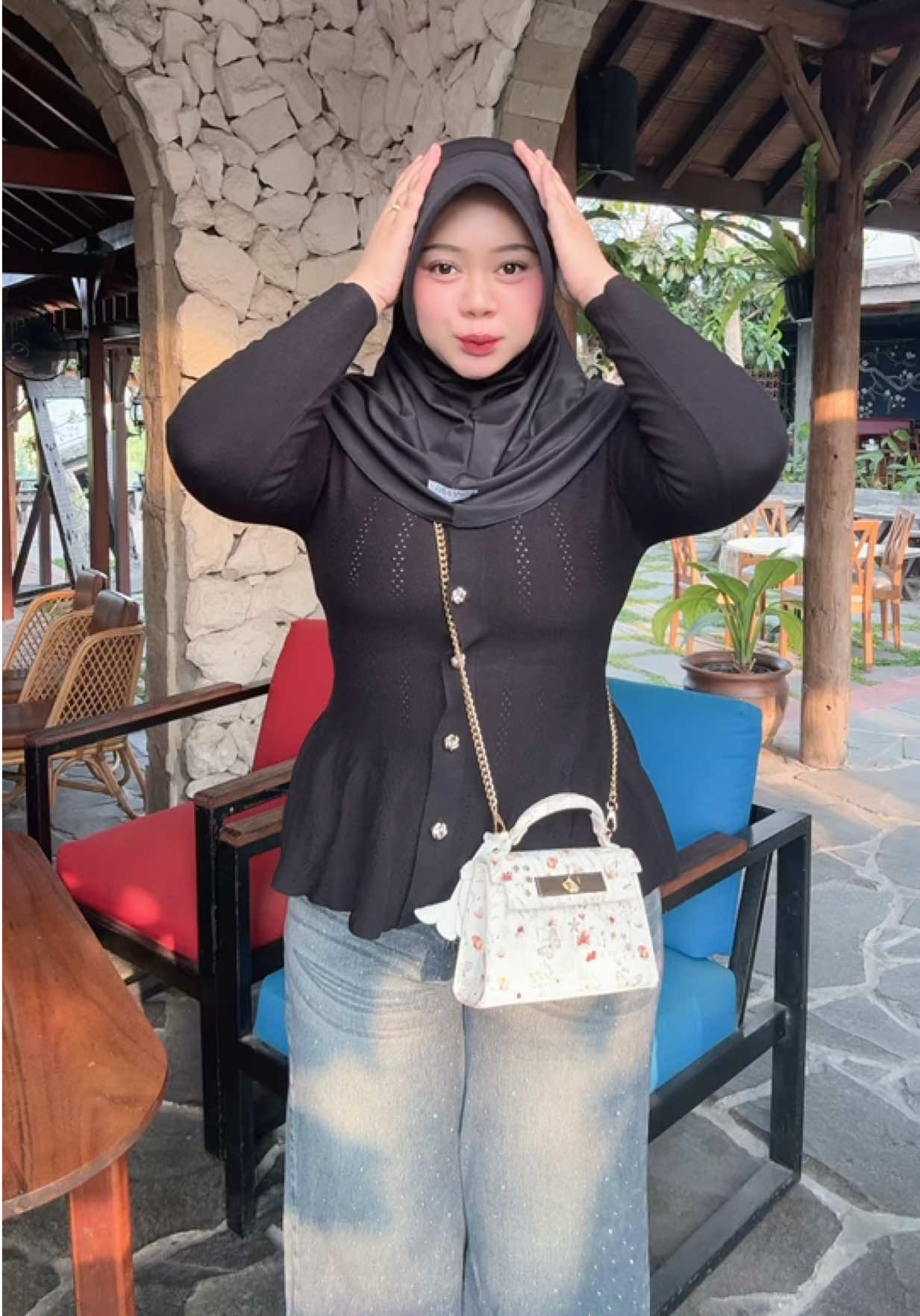 @ig: dyah.viikaa
