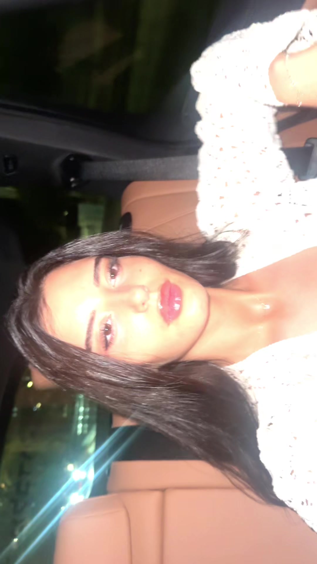 @זאת עם השמלות המפורסמות ✨