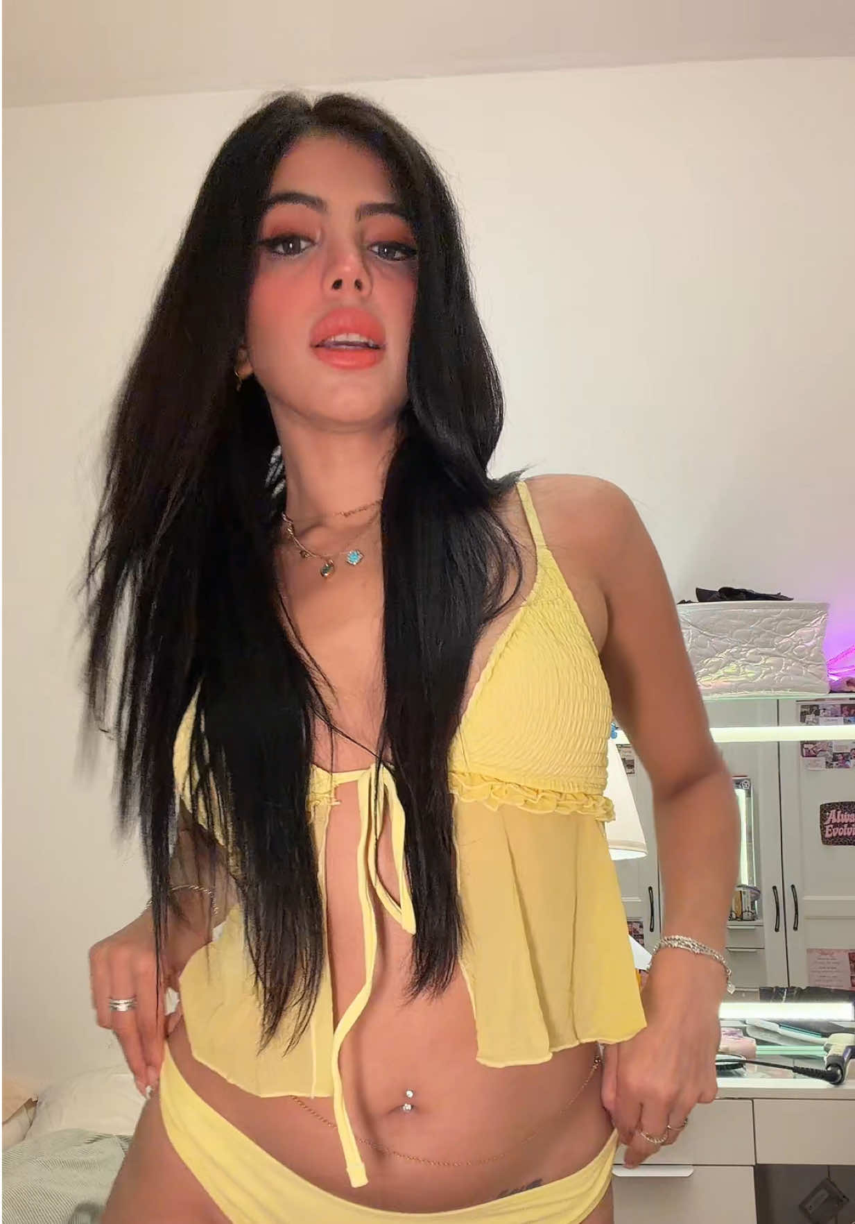 @ᴍᴀʀɪʟʏɴ ❀˚。⋆