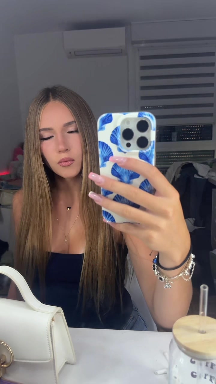 @bruna &bull; grwm