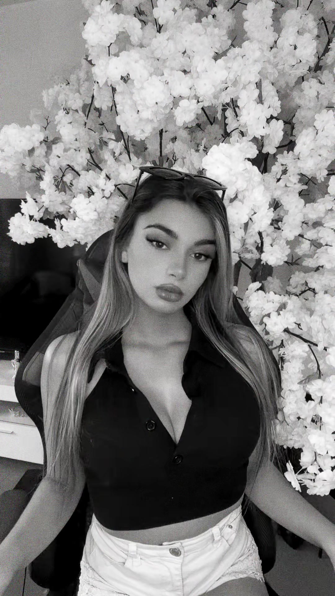 @Madame C&oelig;ur Noir. 🖤