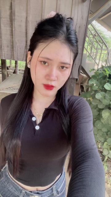 @Oun🇰🇭💞🎀