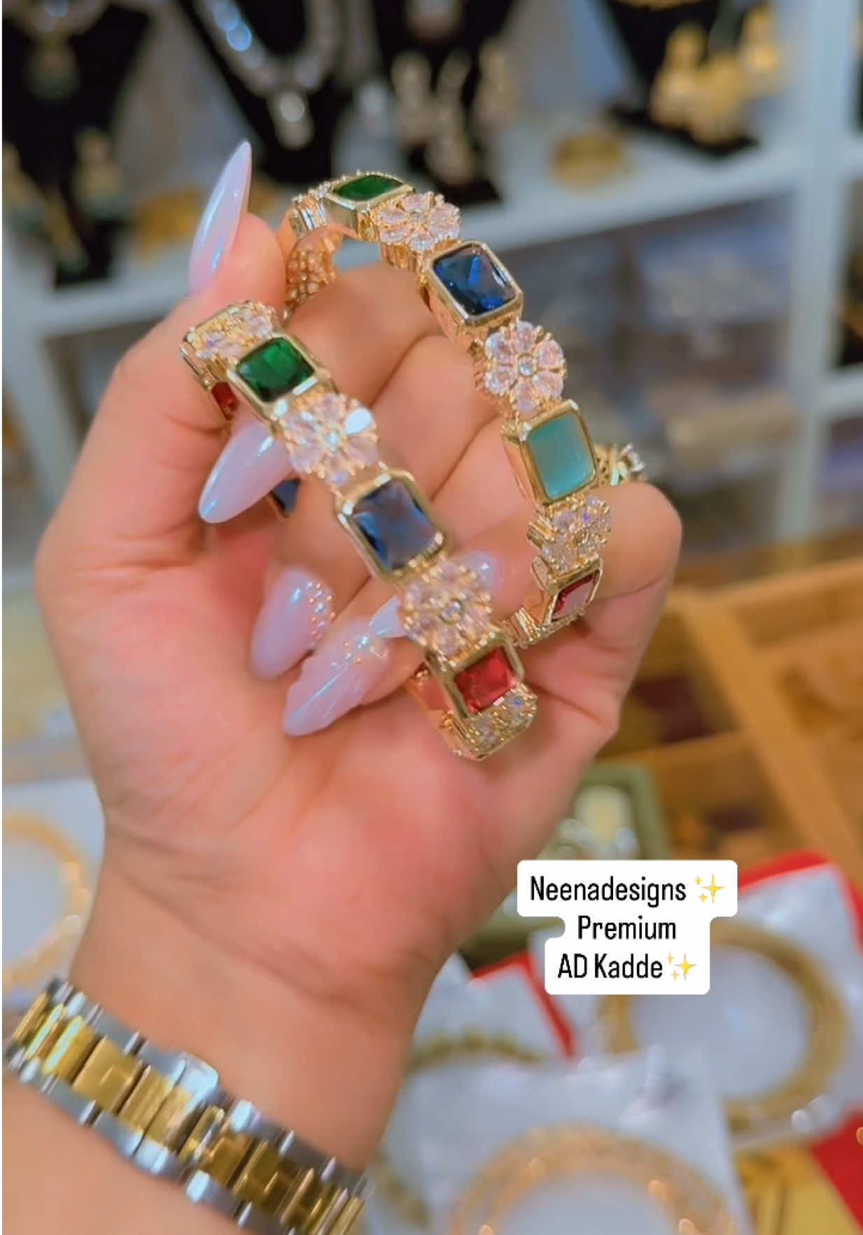 @NEENA DESIGNS