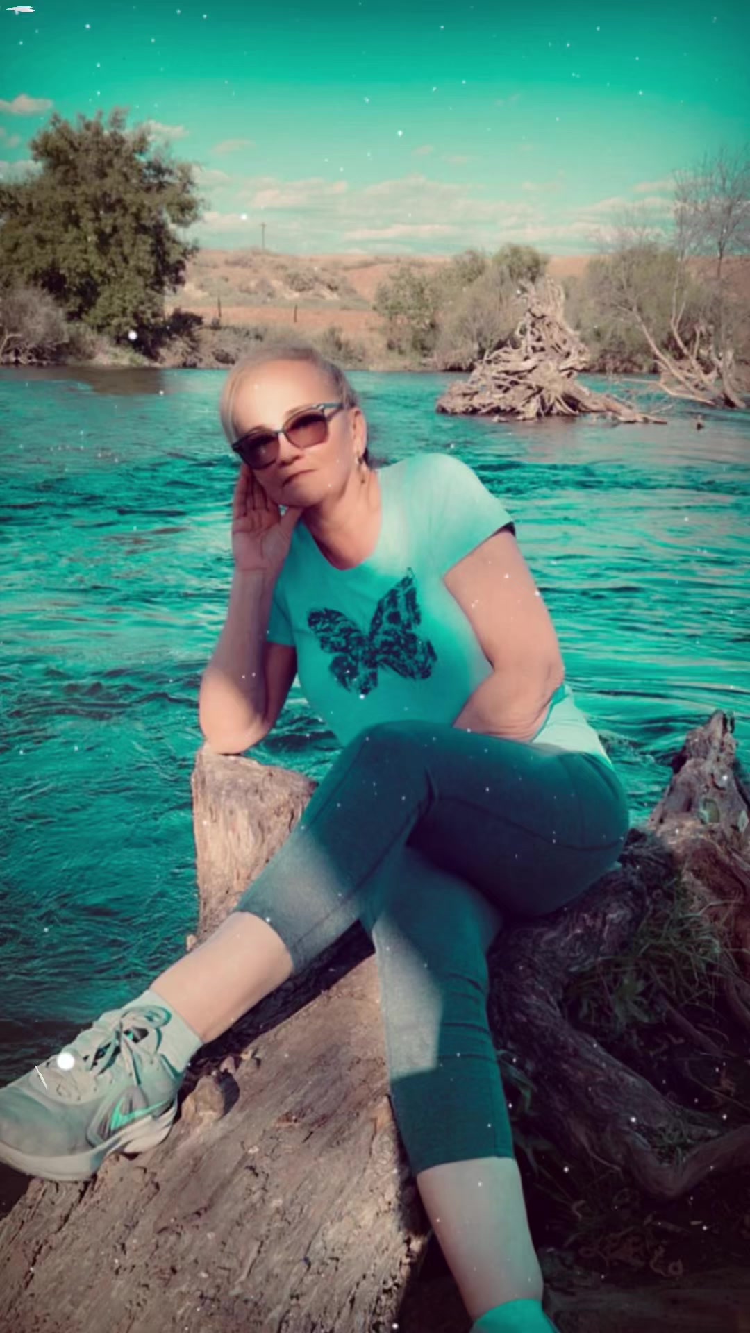 @rosasandoval1010Rosy Sandoval