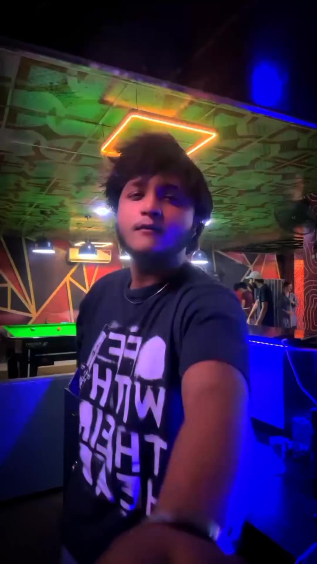 @عدیل شاہ🔥