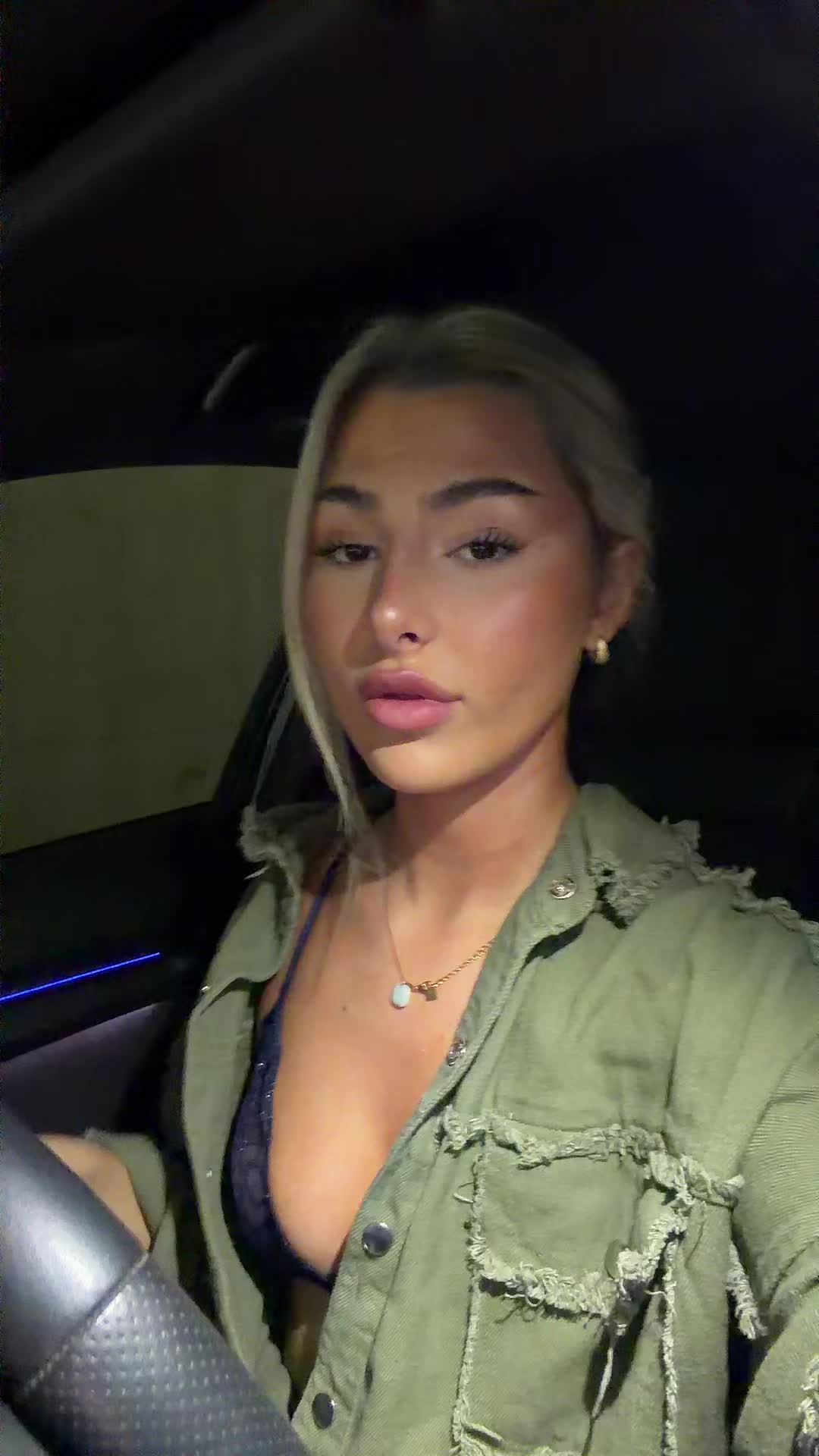 @blondiexbabe