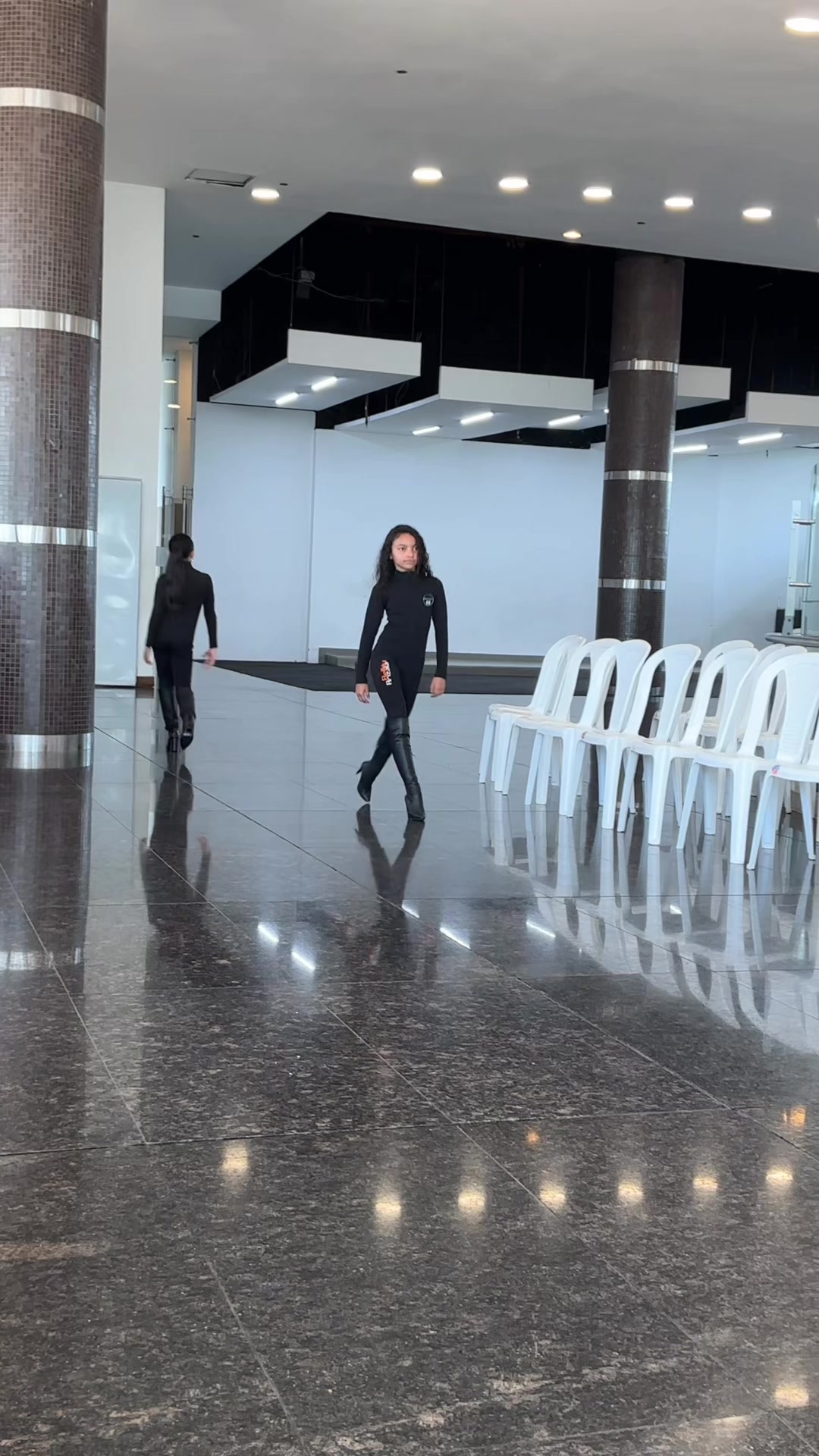 @𝐼𝑠𝑎ᥫ᭡𝑒𝑙𝑙𝑎 👑