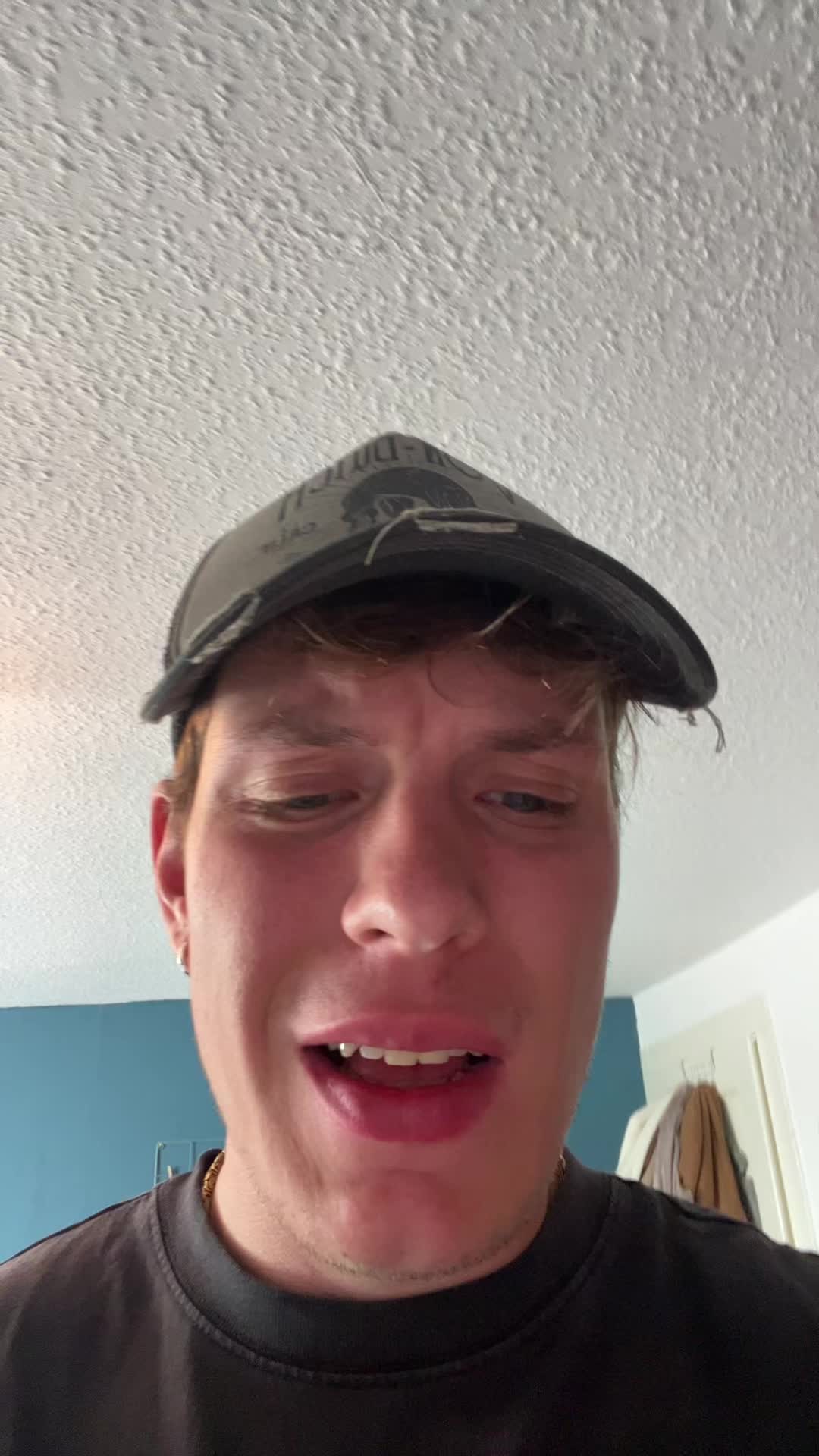 @Schucks