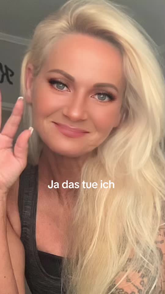 @Nicole