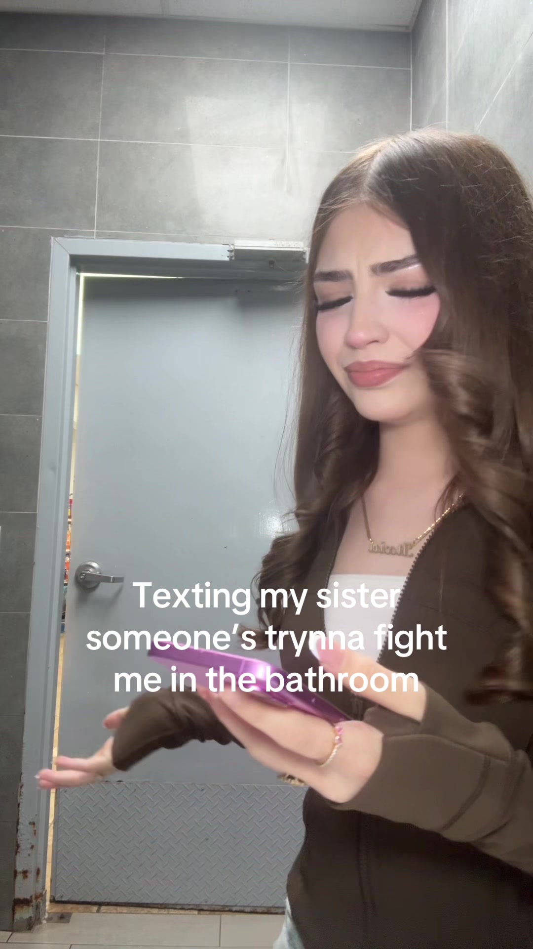 @Deliciaasisters