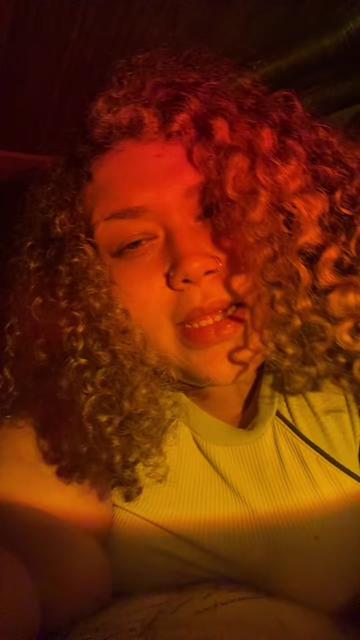 @CurlyheadZimmarria