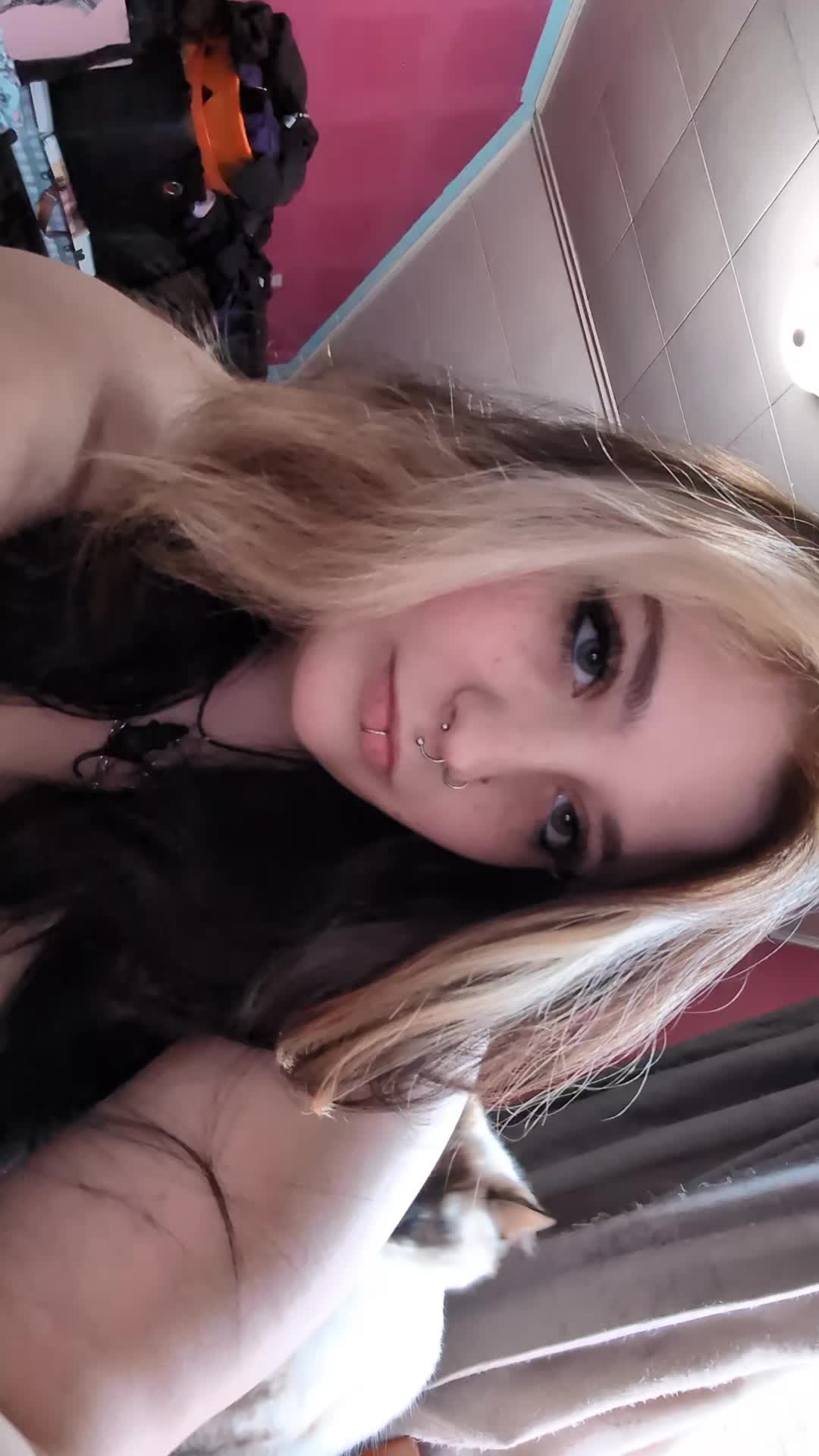 @Dumbcowwhore