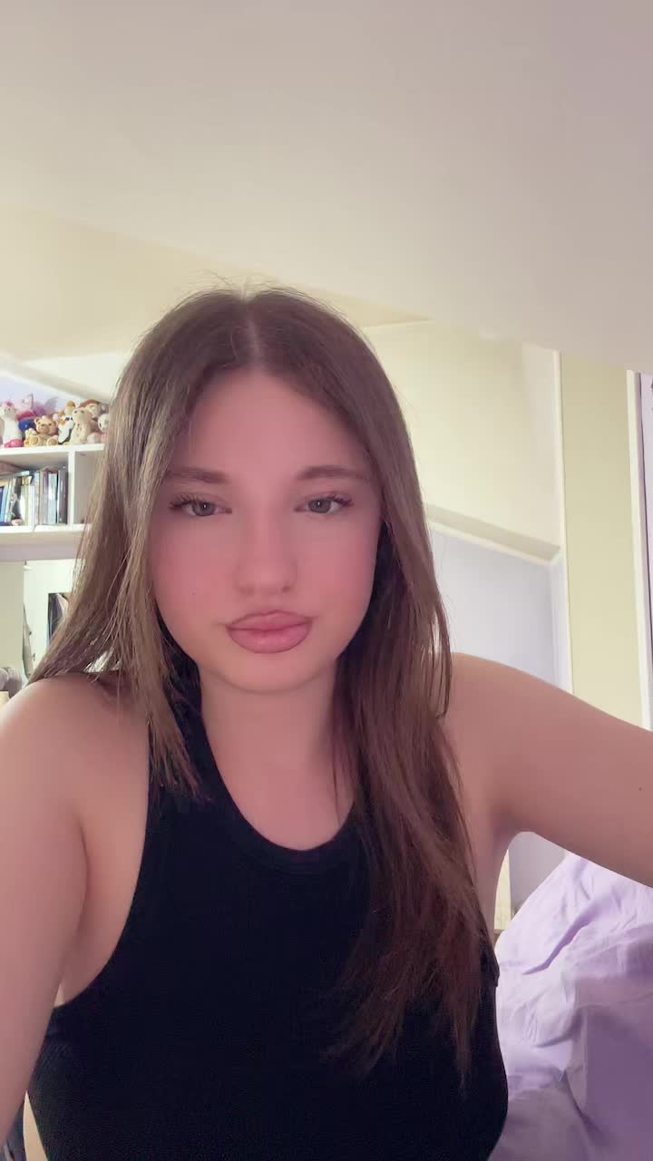 @delfinaclemente___