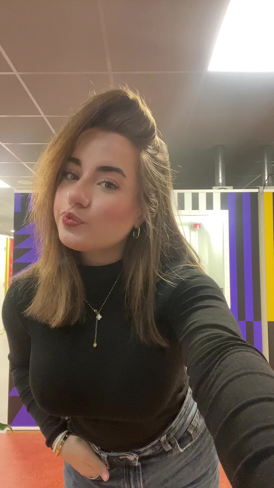 @𝐆 𝐈 𝐒 𝐄 𝐋 𝐄