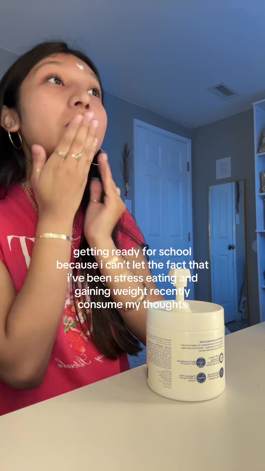 @⃟