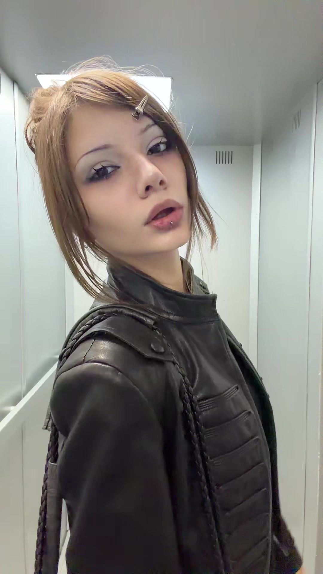 @тгк hq213ed