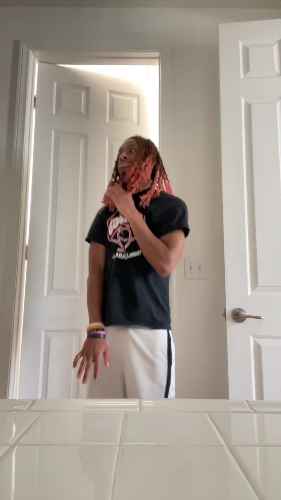@Stainsforslimanesss