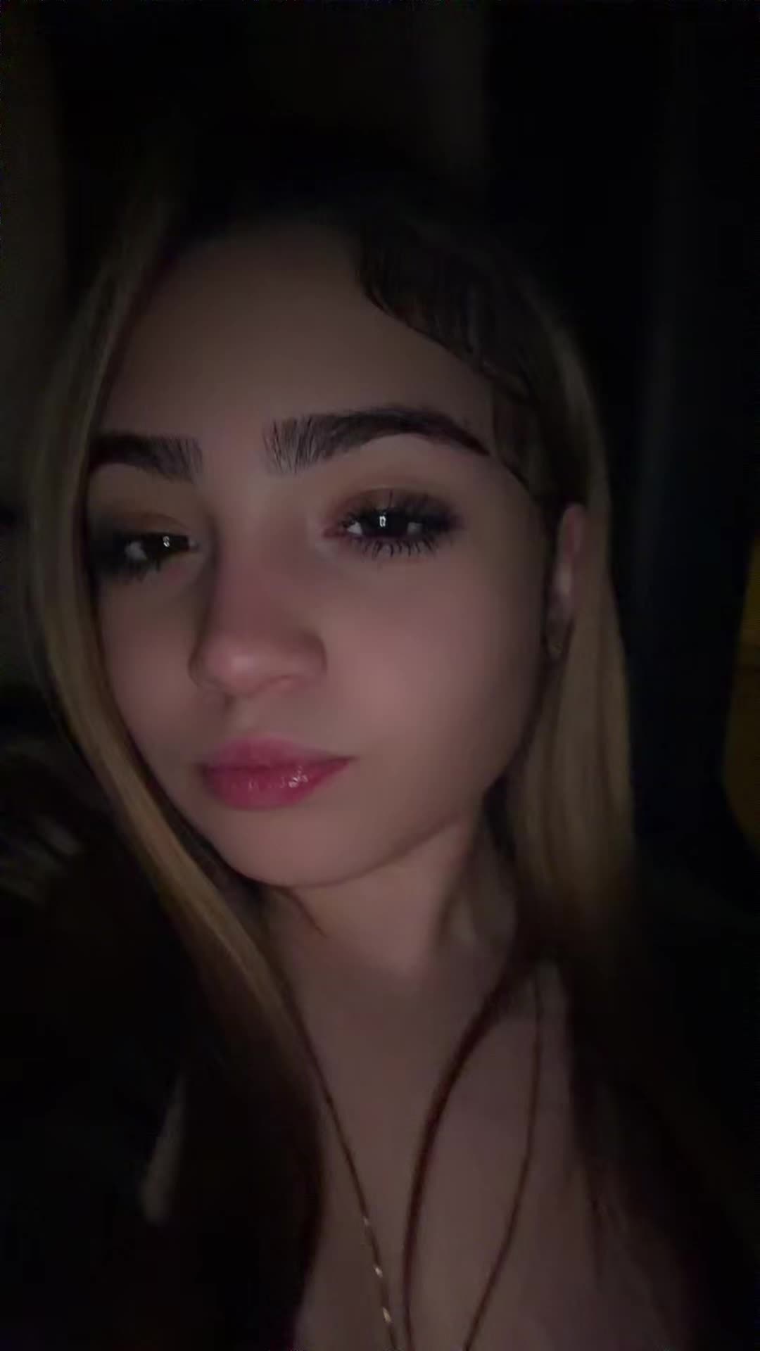 @2tuffbree