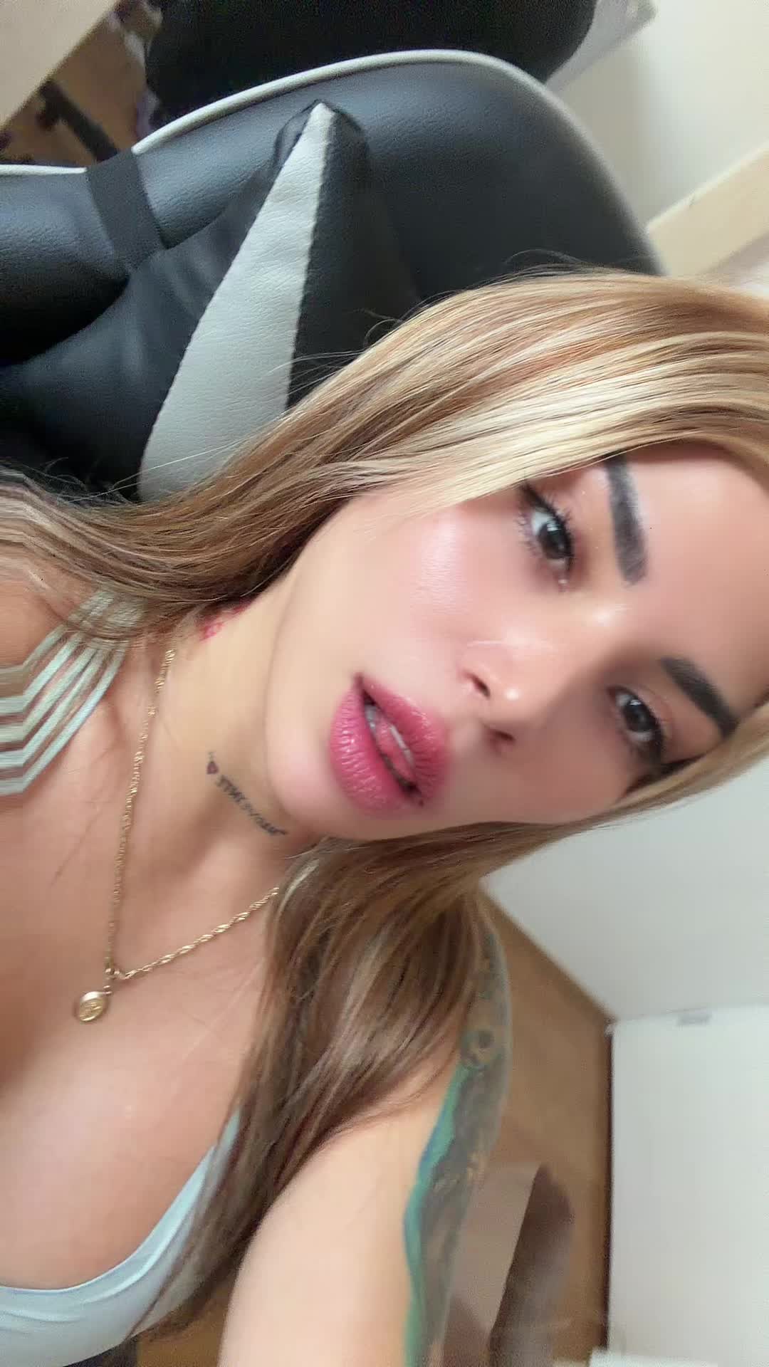 @Florlovei