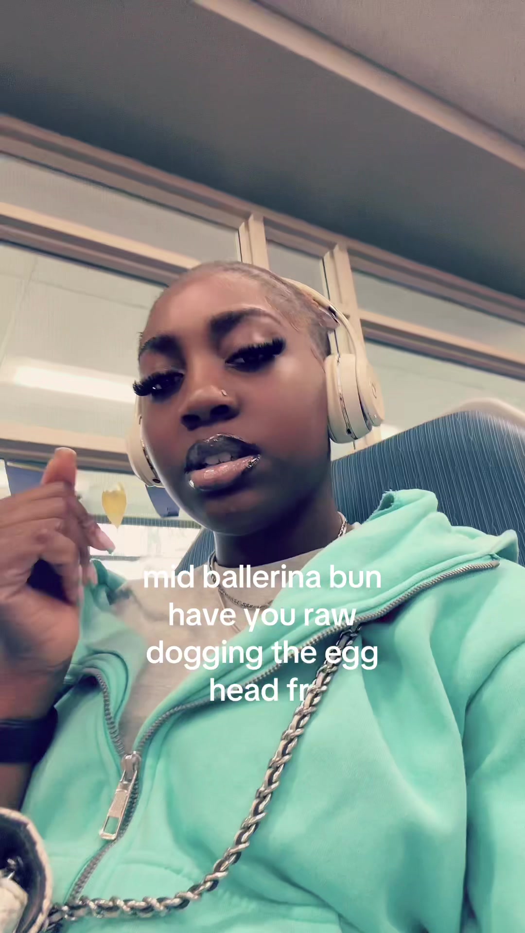 @️