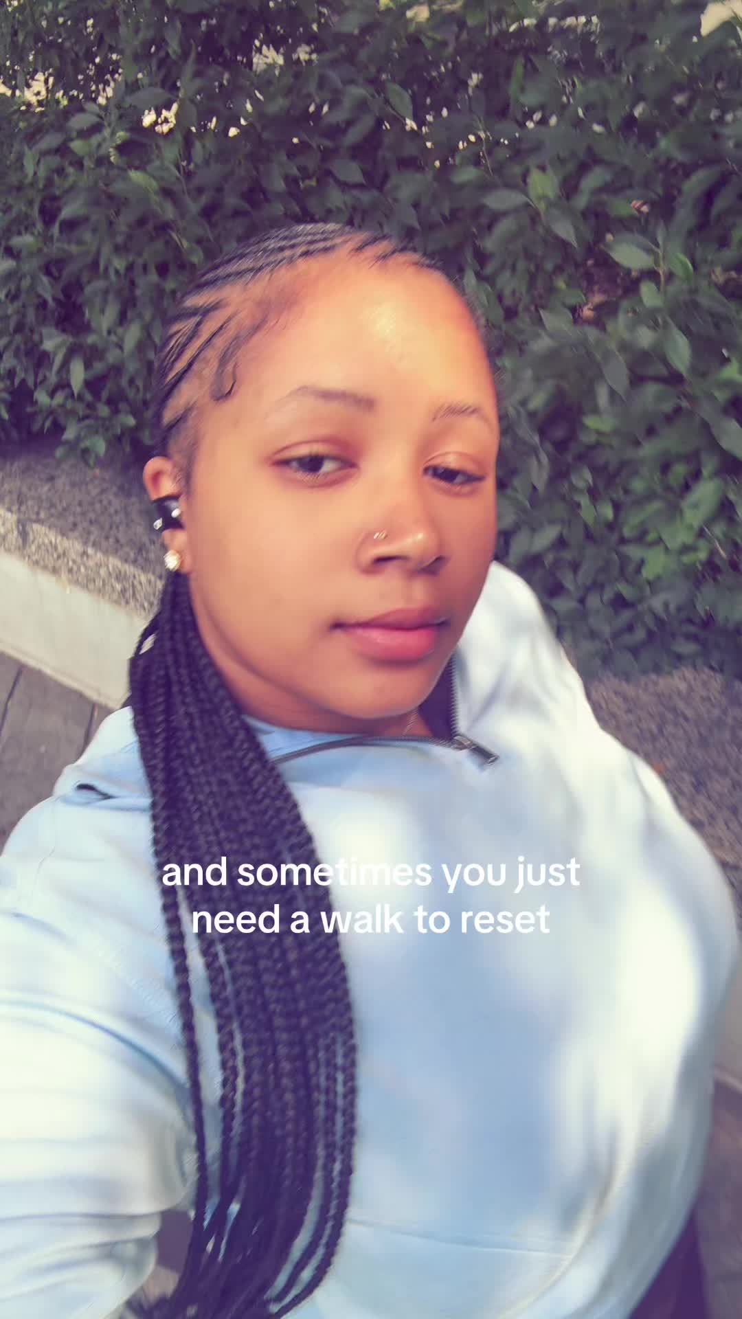 @Qyra🦋