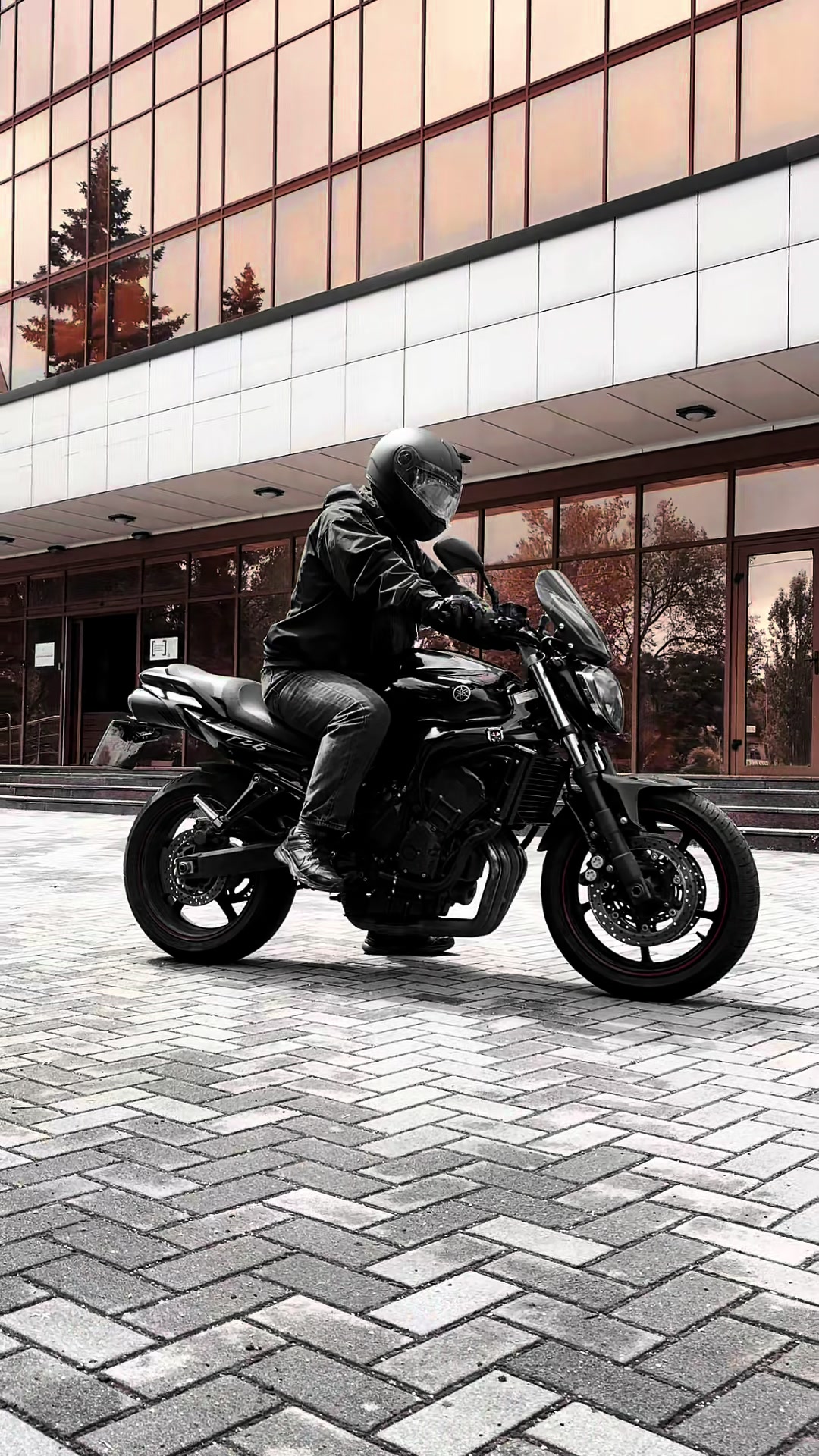 @Edward Motorcycles