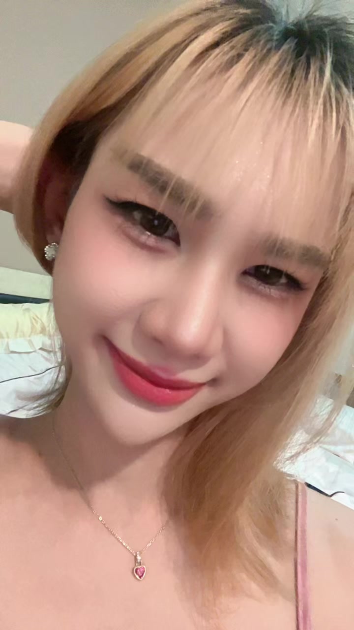@ehylin. Story