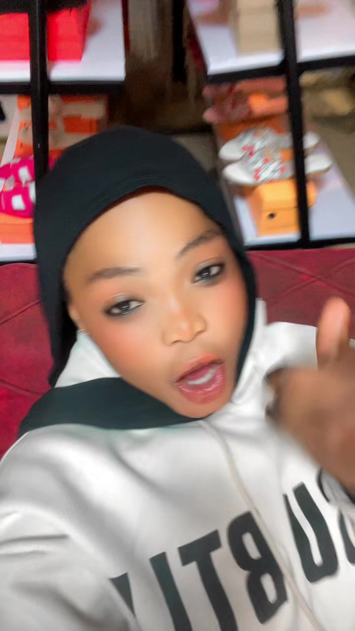 @Kiki