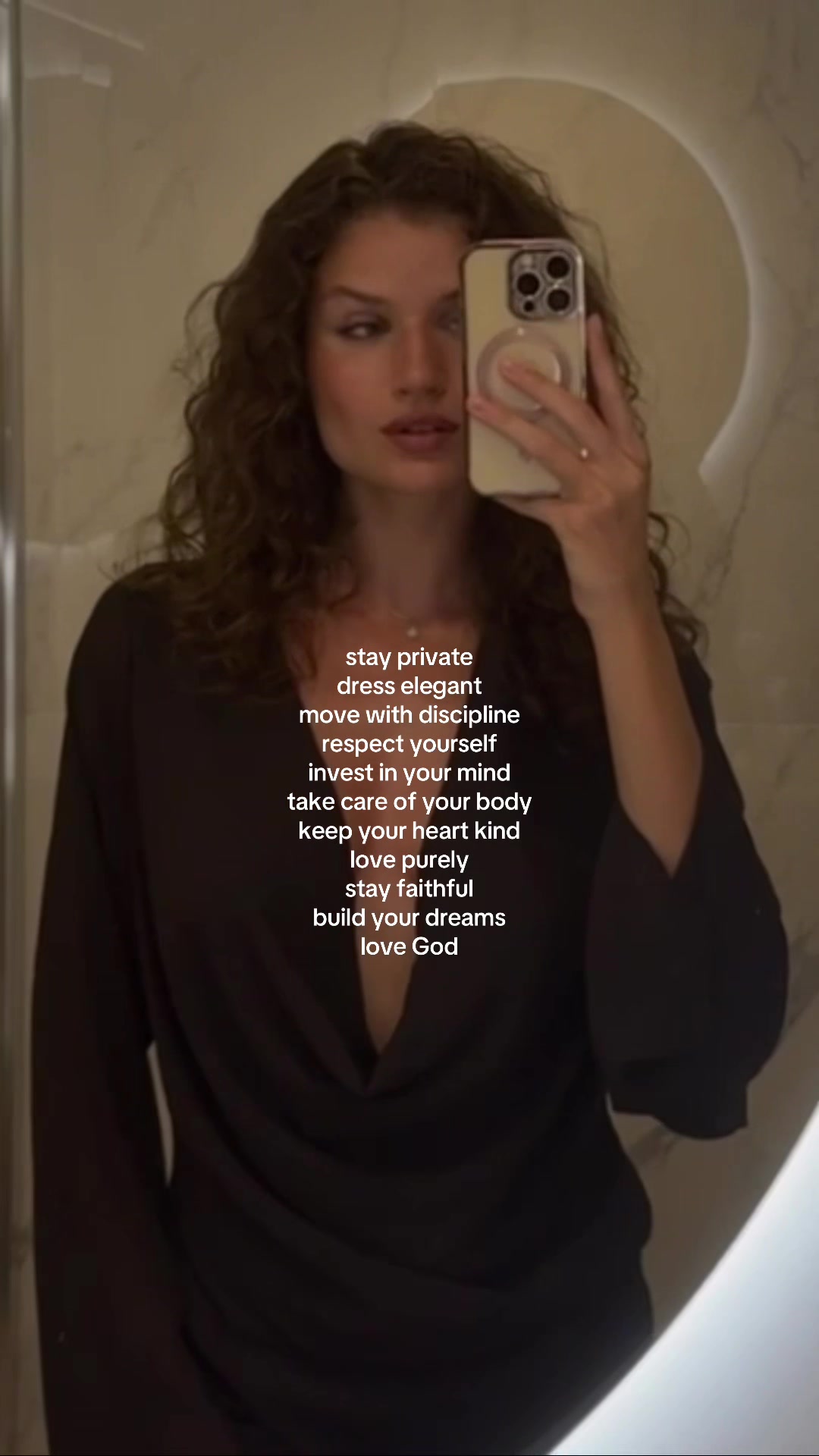 @adabadea_