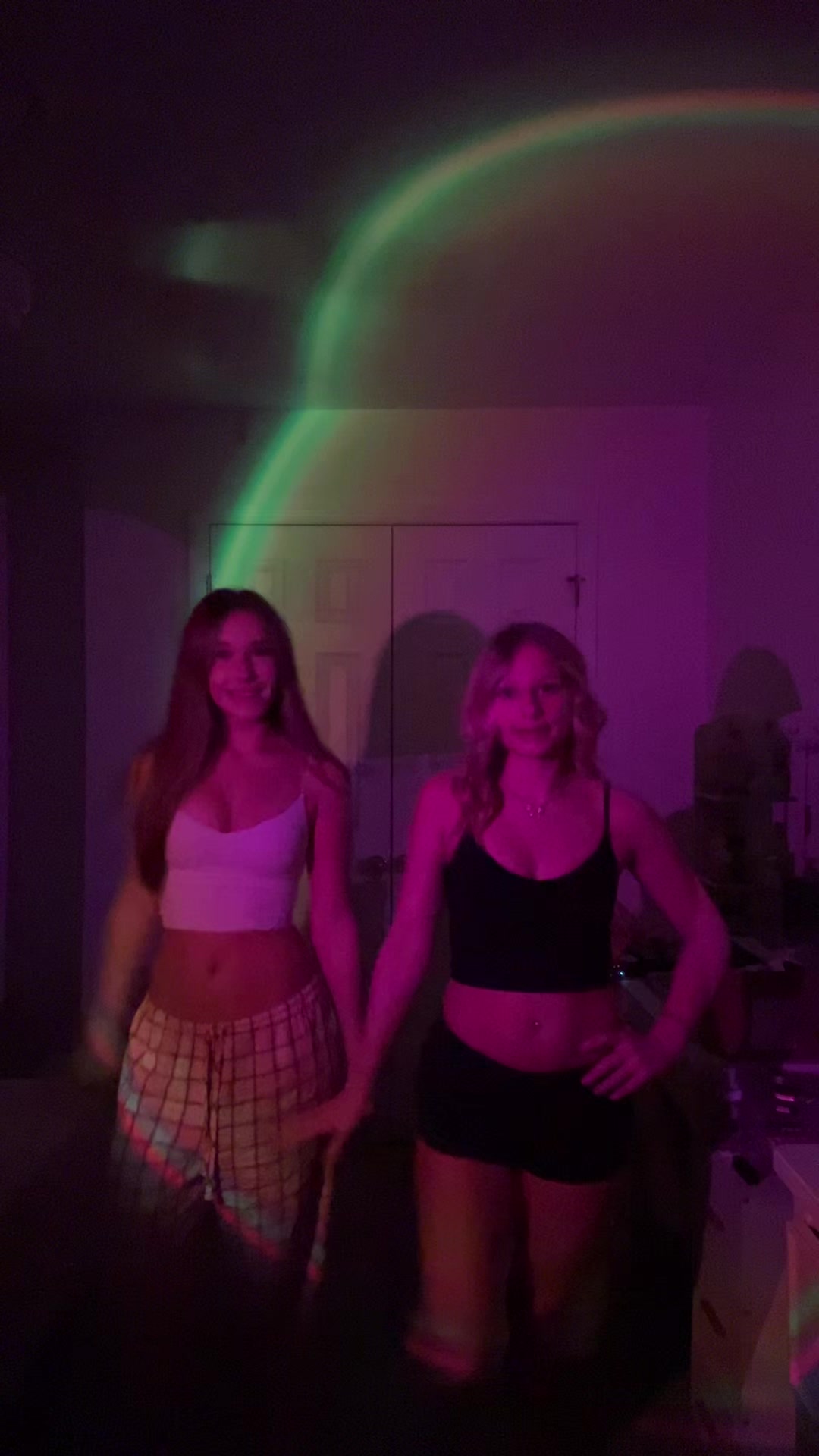 @lily