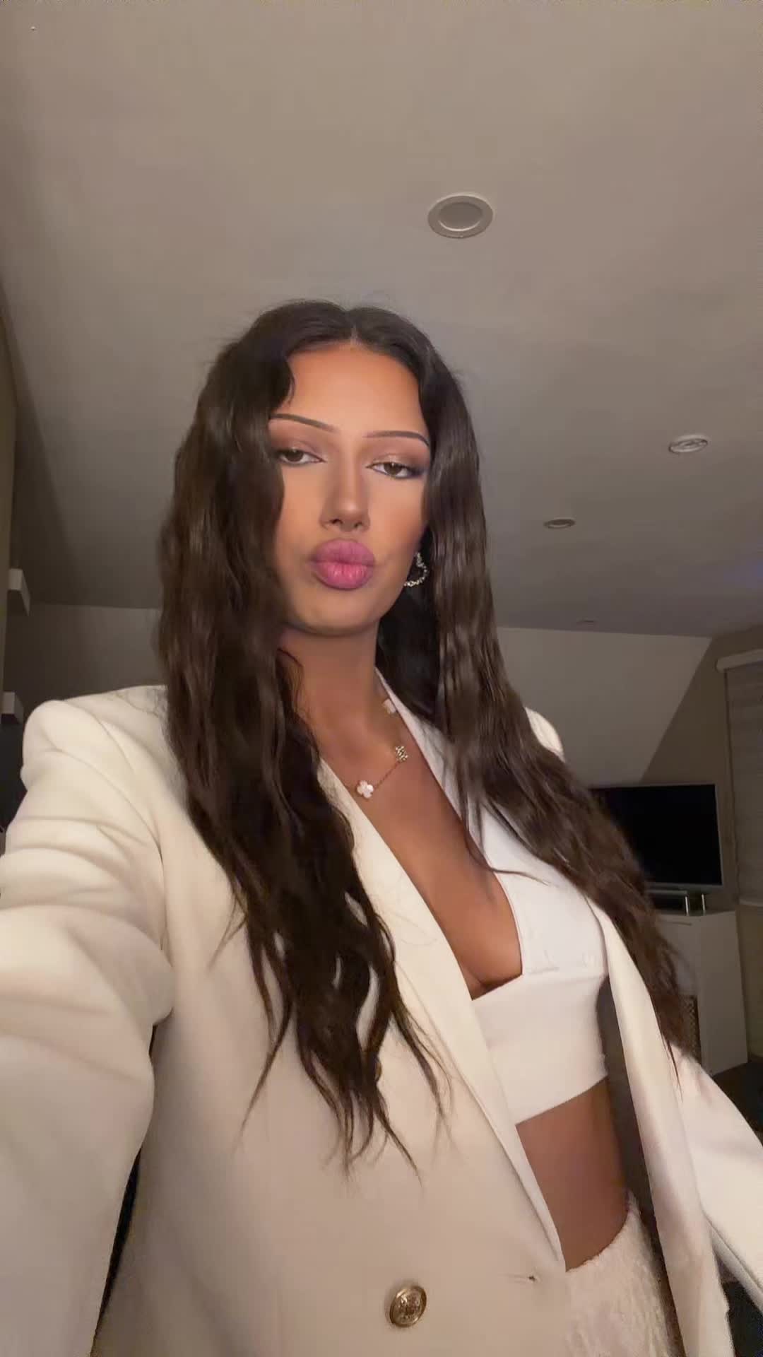 @VS