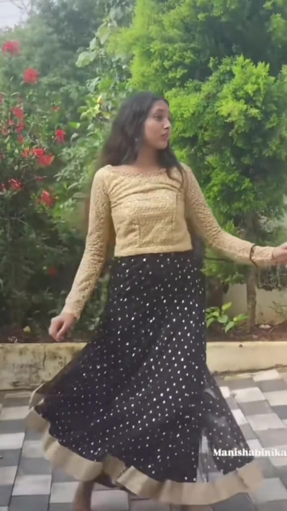 @𝐦𝐚𝐧𝐢𝐬𝐡𝐚_𝐨𝐟𝐟𝐥🍃💃