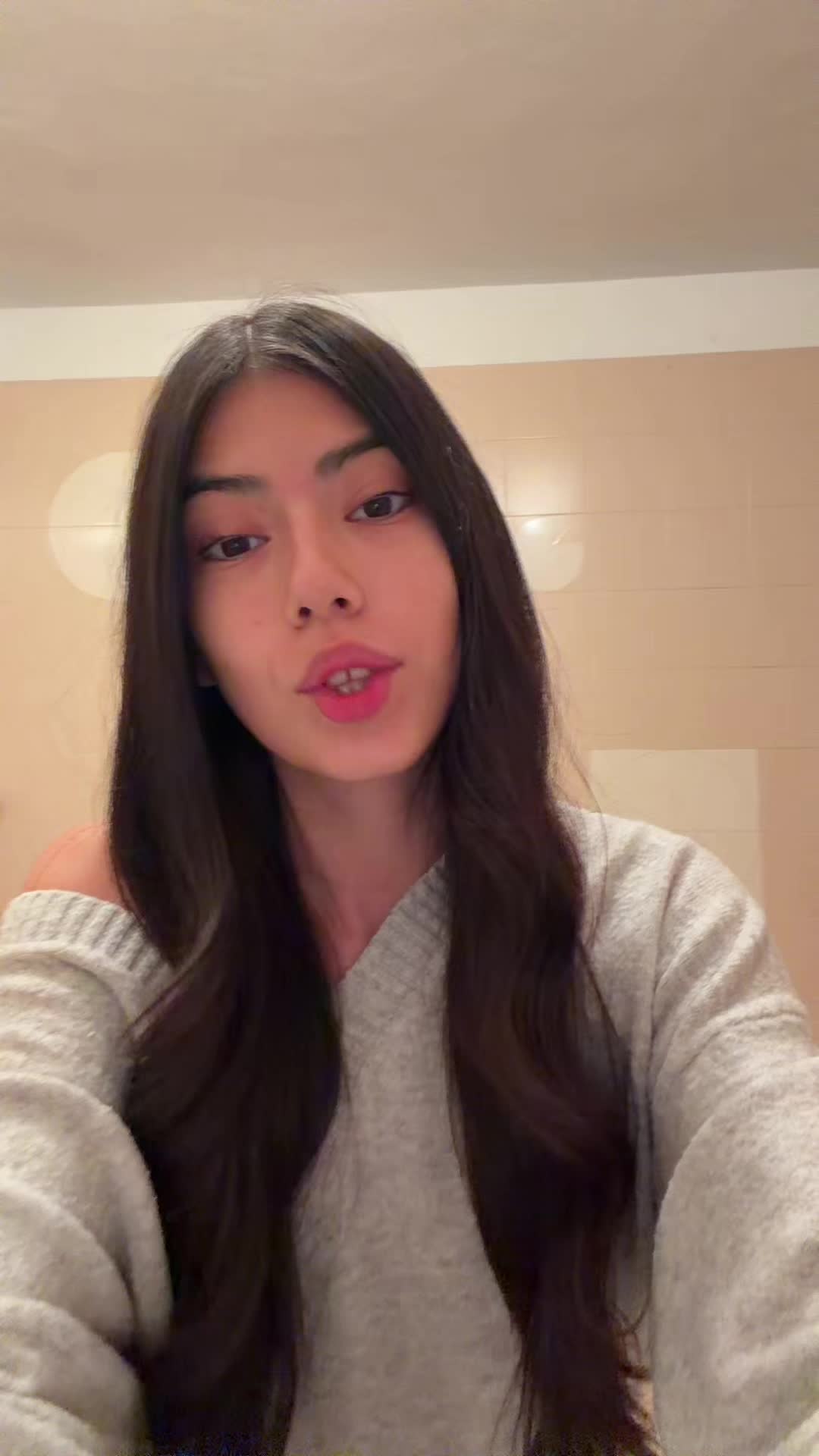 @💋🇵🇪