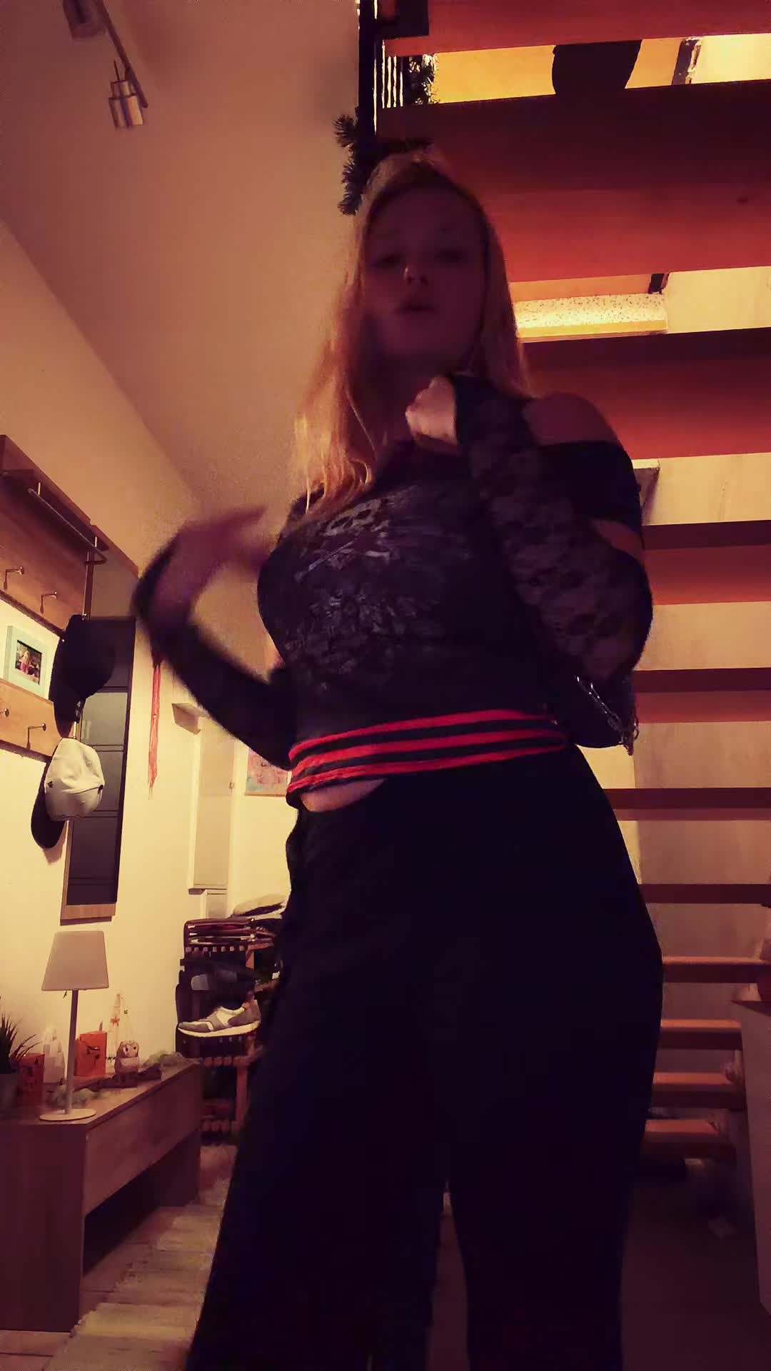 @exm1y