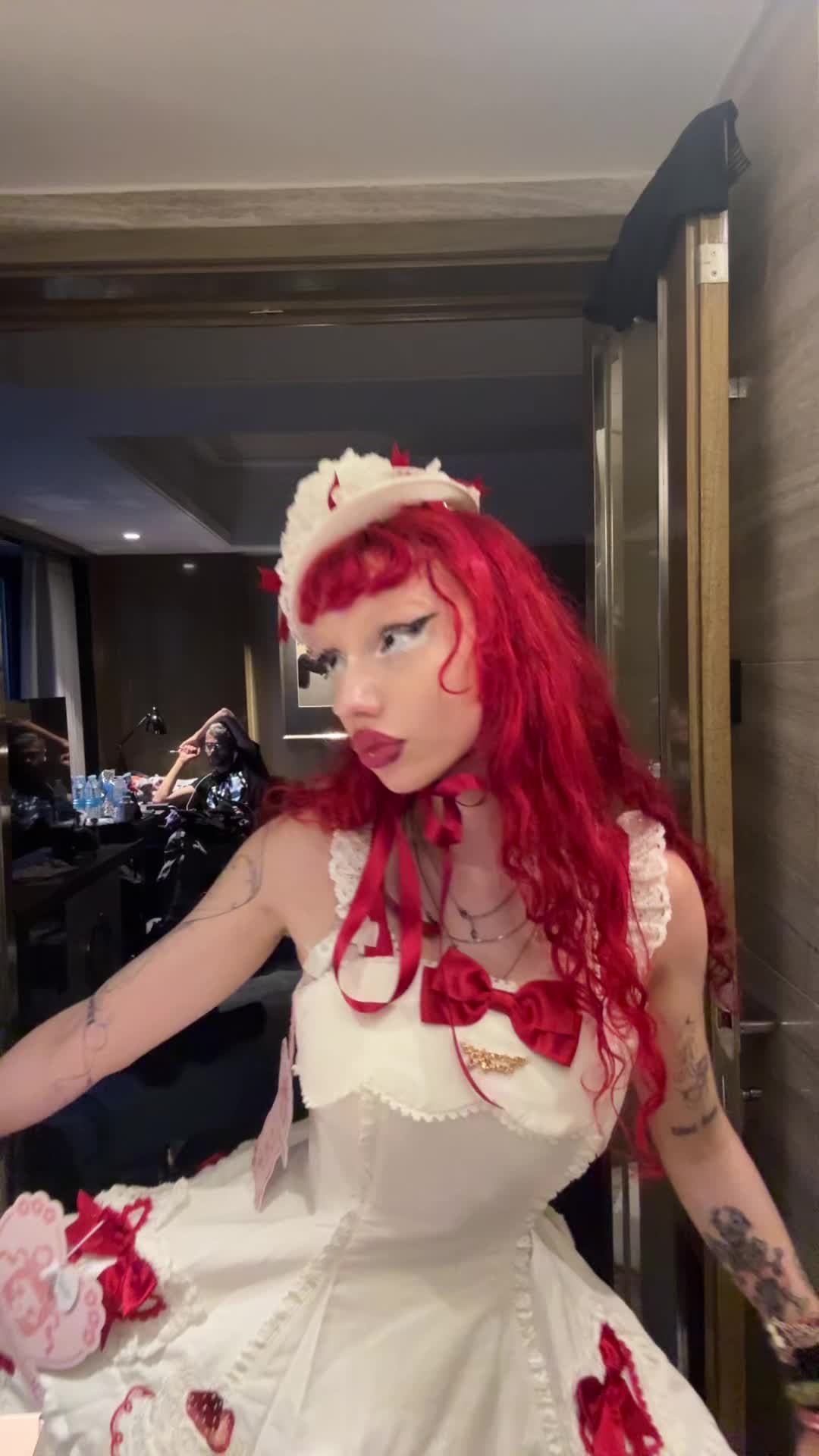 @lea_toute_rouge