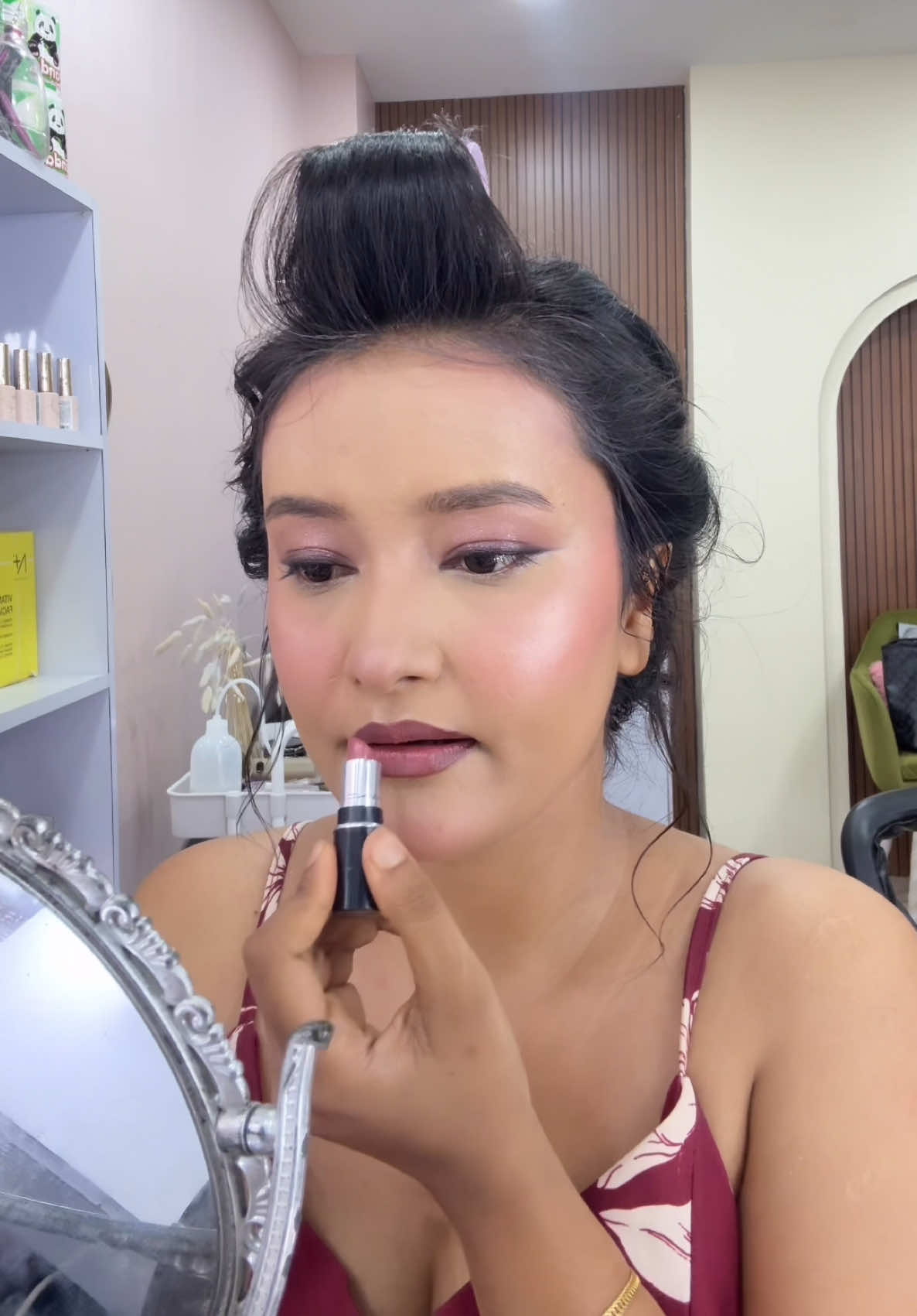 @Makeupwithaakriti