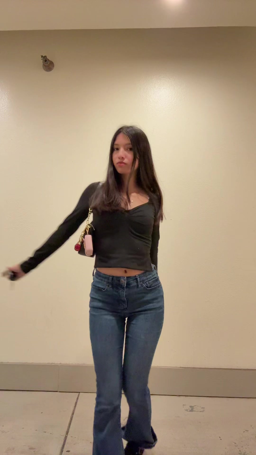 @Esmi