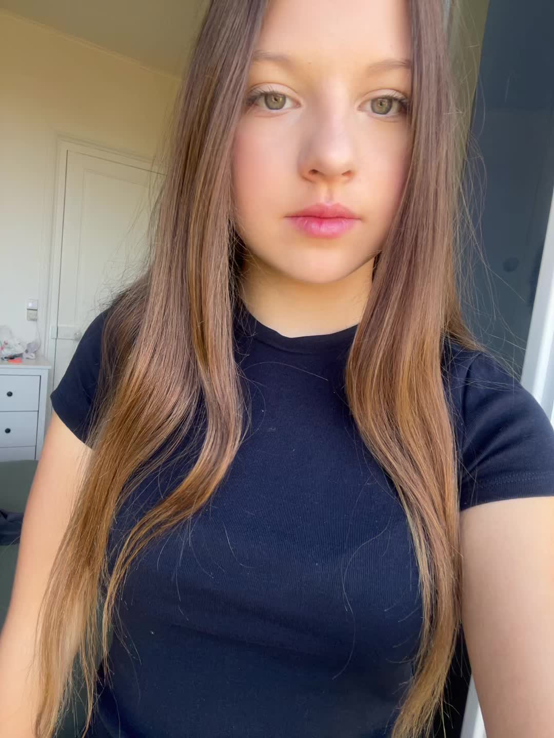 @𝑚𝑒𝑙𝑖𝑠𝑎𝑎