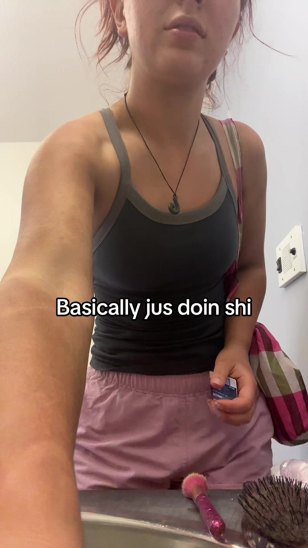 @itsellieinthedeli