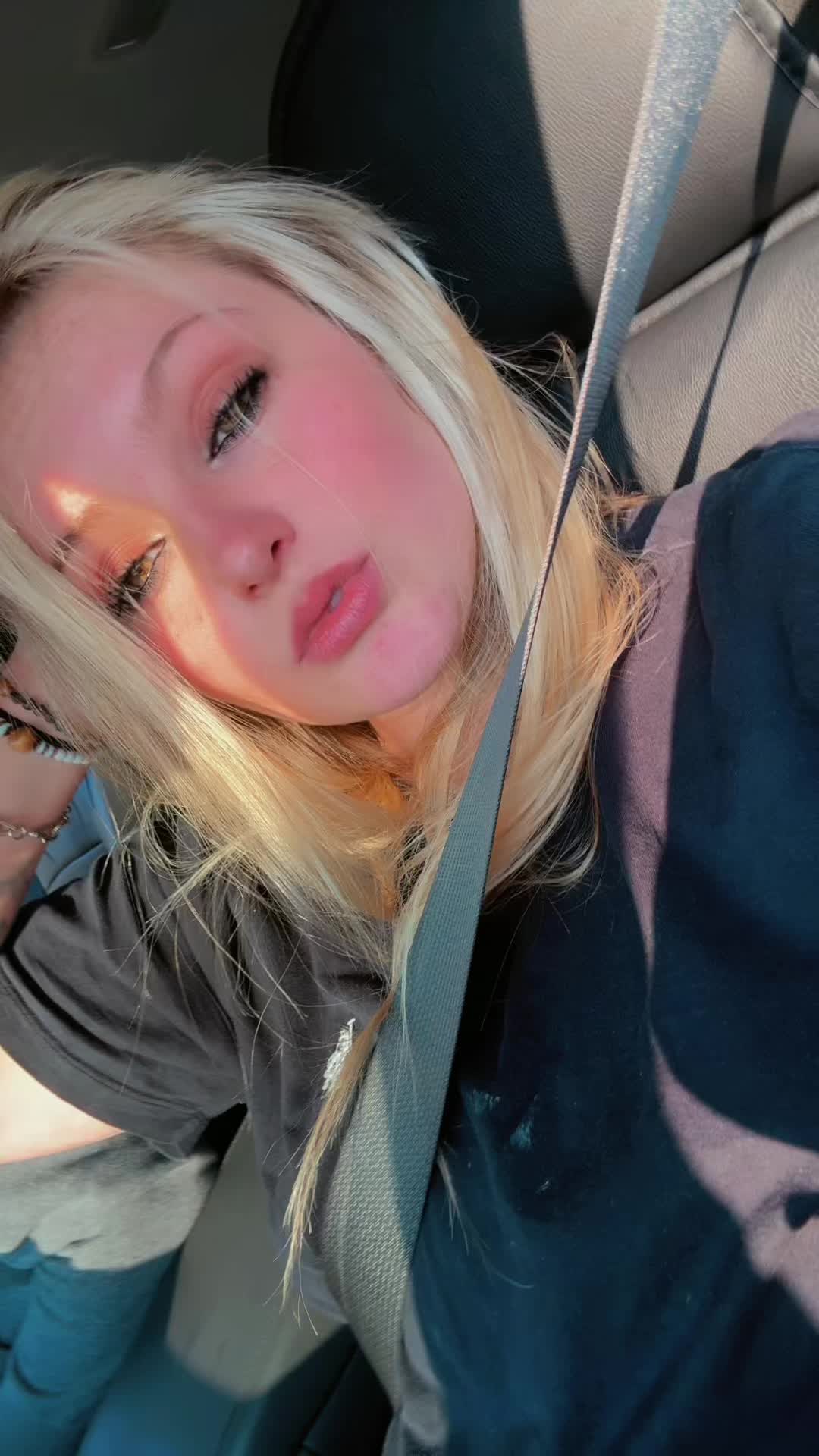 @Anna🖤😈