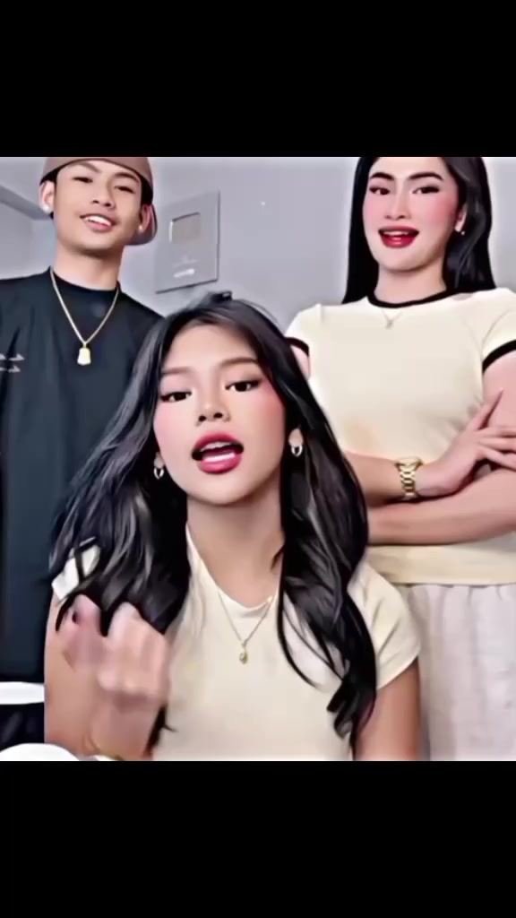 @julia and apang editor