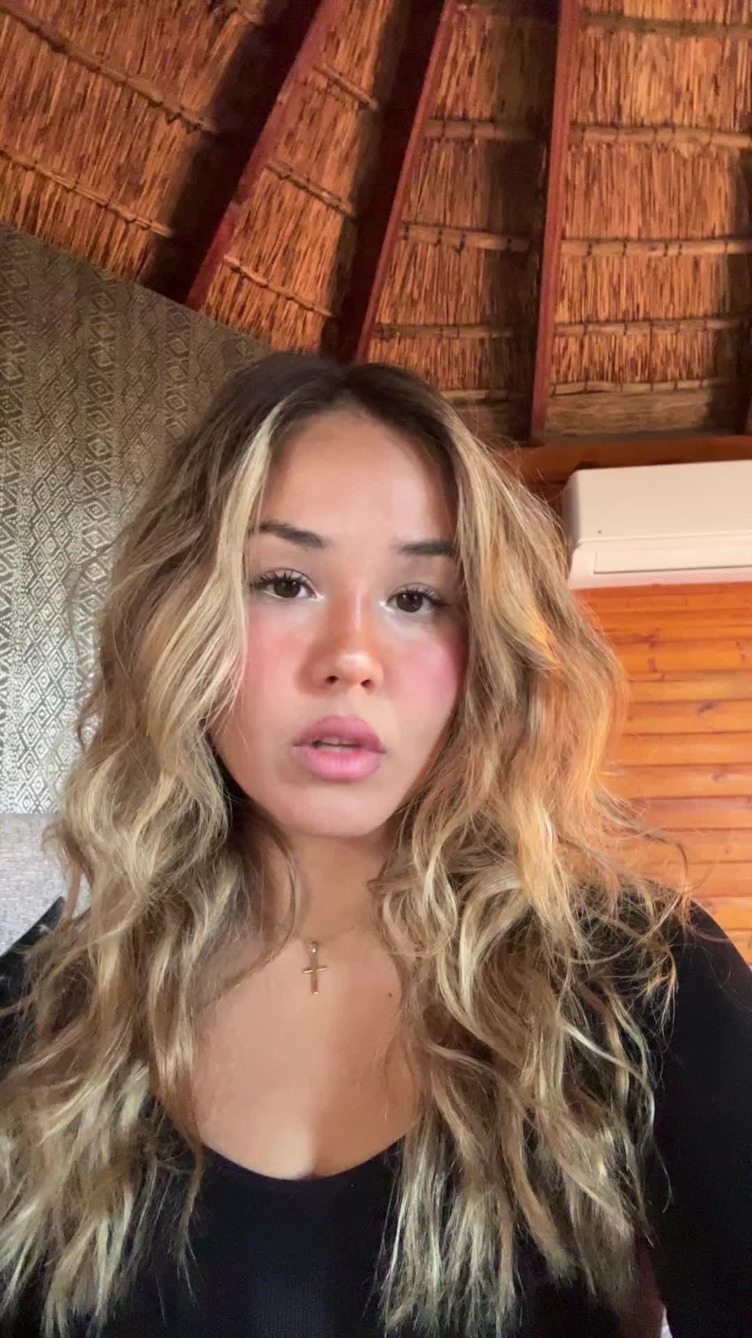 @Shania🌟